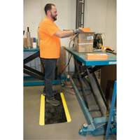 Tapis antifatigue, Losange, 1-2/3' x 3-1/4' x 3/4", Noir/Jaune, Polyur&eacute;thane Buying Direct Corp.