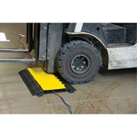 Protecteur de c&acirc;bles en polyur&eacute;thane, 5 canaux, 35,43" lo x 19,69" la x 2" h Buying Direct Corp.