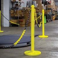 Bicolour Plastic Barrier Chain, Green/White Buying Direct Corp.